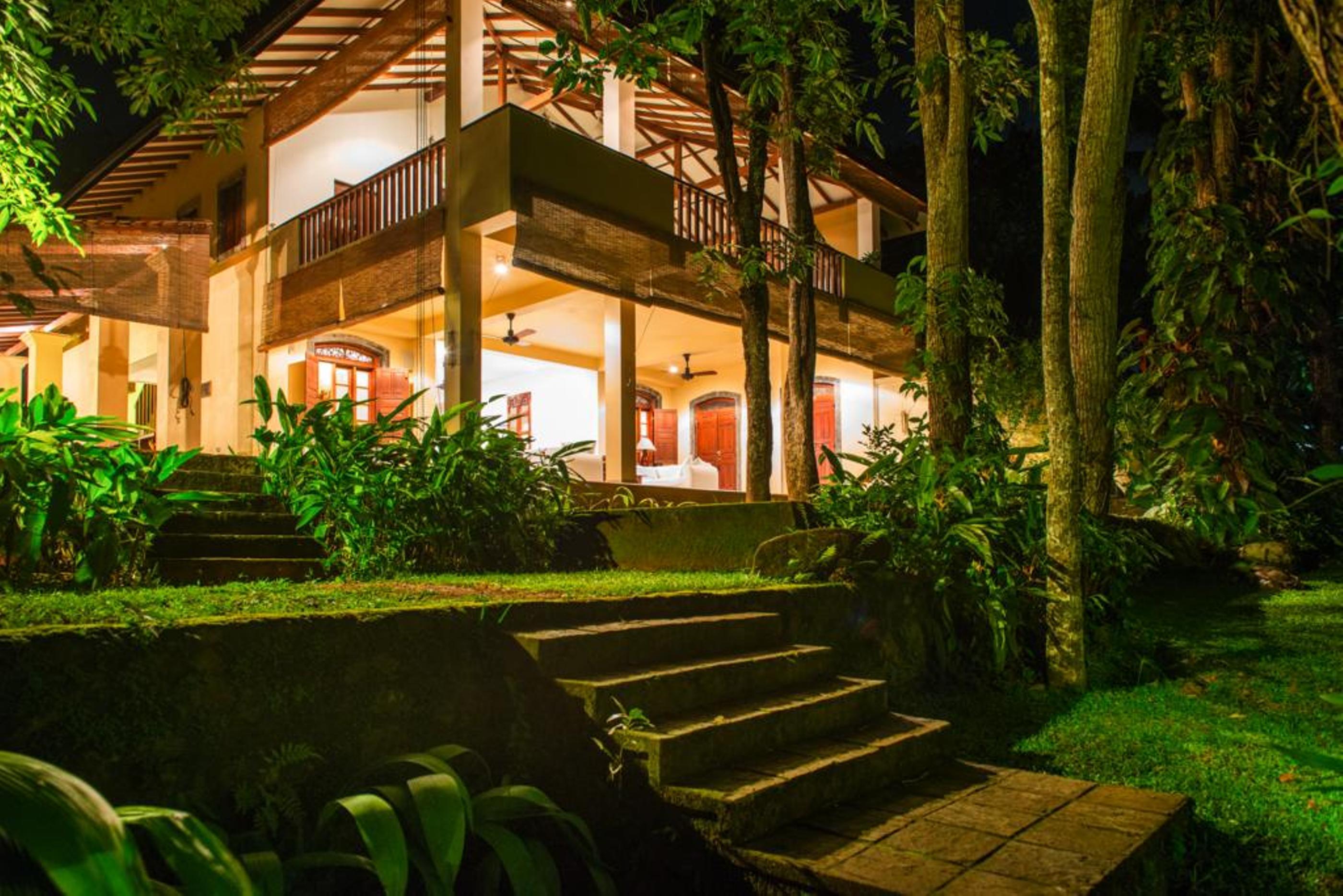 The River House By Asia Leisure Балапития Екстериор снимка