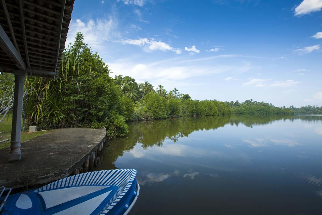 The River House By Asia Leisure Балапития Екстериор снимка